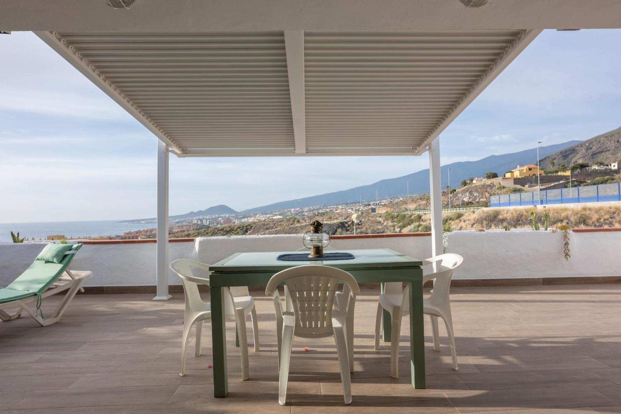 הוילה קנדלריה Calala House With Huge Terrace מראה חיצוני תמונה