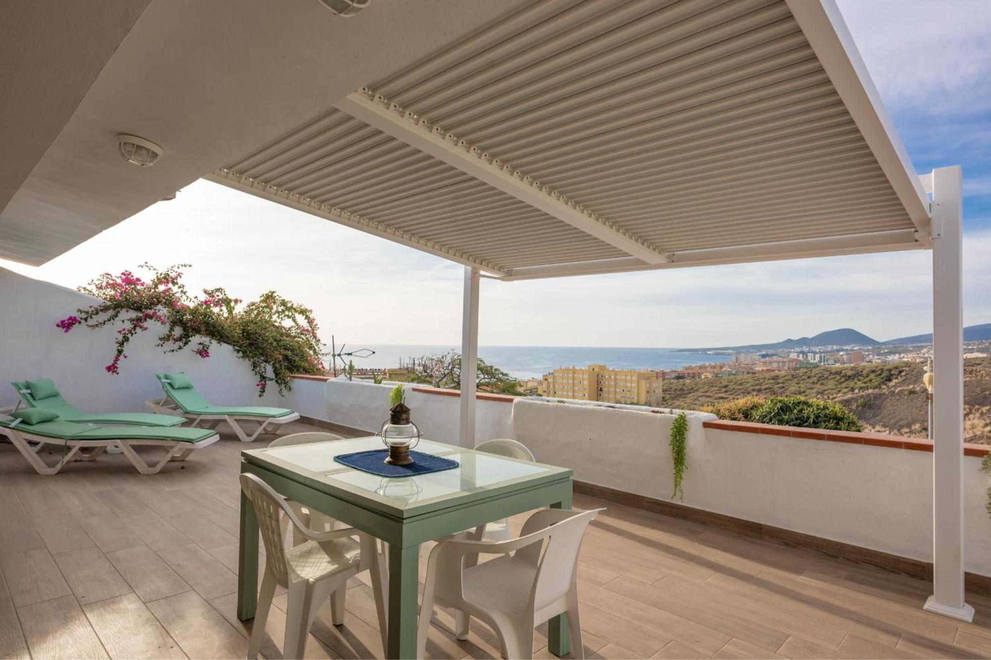 הוילה קנדלריה Calala House With Huge Terrace מראה חיצוני תמונה
