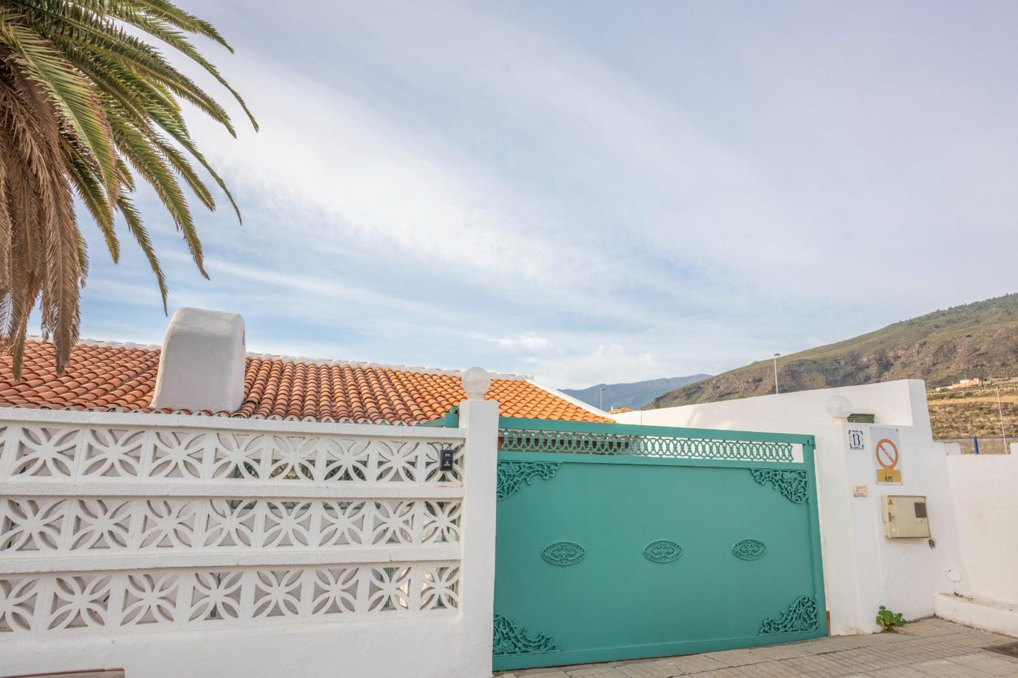 הוילה קנדלריה Calala House With Huge Terrace מראה חיצוני תמונה
